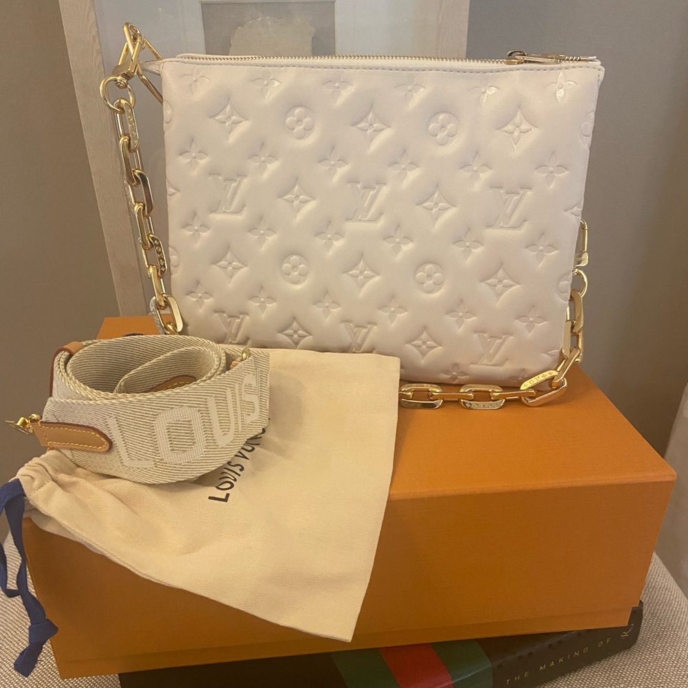 Louis Vuitton Coussin